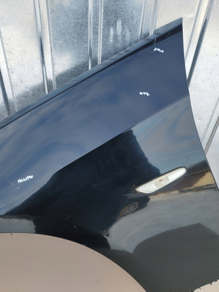 Крыло левый перед bmw 3 e92 e93 кабриолет  купе lata 2006-2010 цвет 475/9 Киев