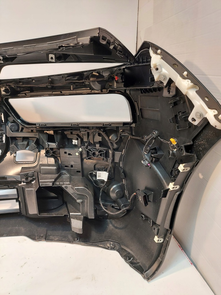 фото №13, Bmw 7 g70 i7 бампер перед передний basic black sapphire 475 eu