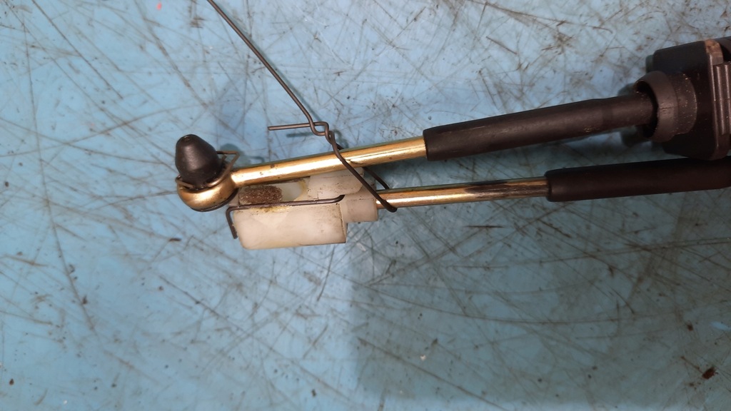 фото №5, Троси перемикання передач 30614219 volvo s40 v40 1.9 dci