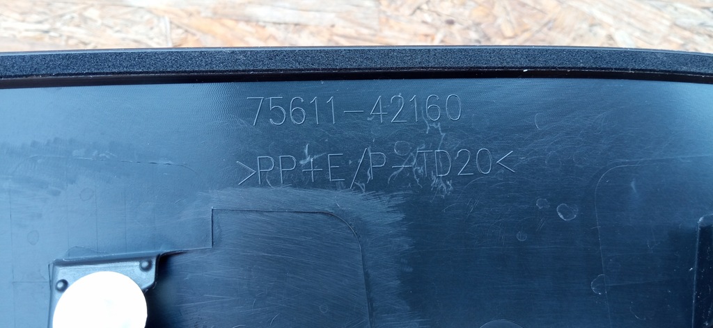 фото №10, Toyota bz4x bz4x ev 21- накладка молдинг крила правий перед 75611-42160