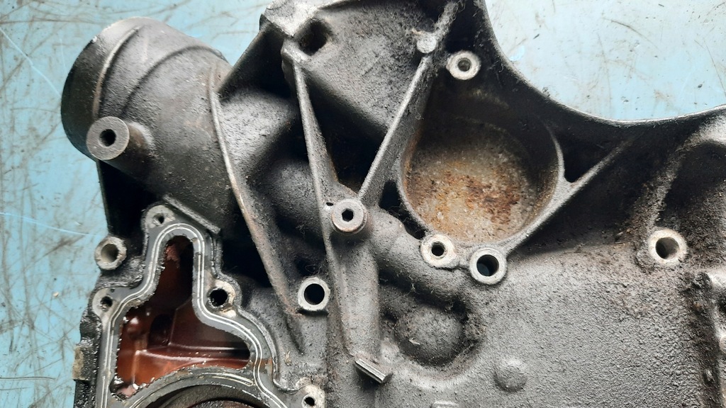 фото №4, Корпус розподільного валу r6110150902 mercedes vito w638