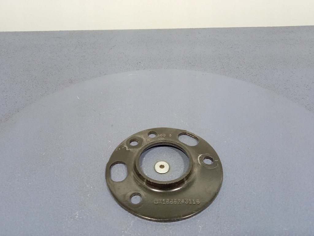 фото №1, Mercedes gls gl x166 gle w166 кронштейн амортизатора a1666263116