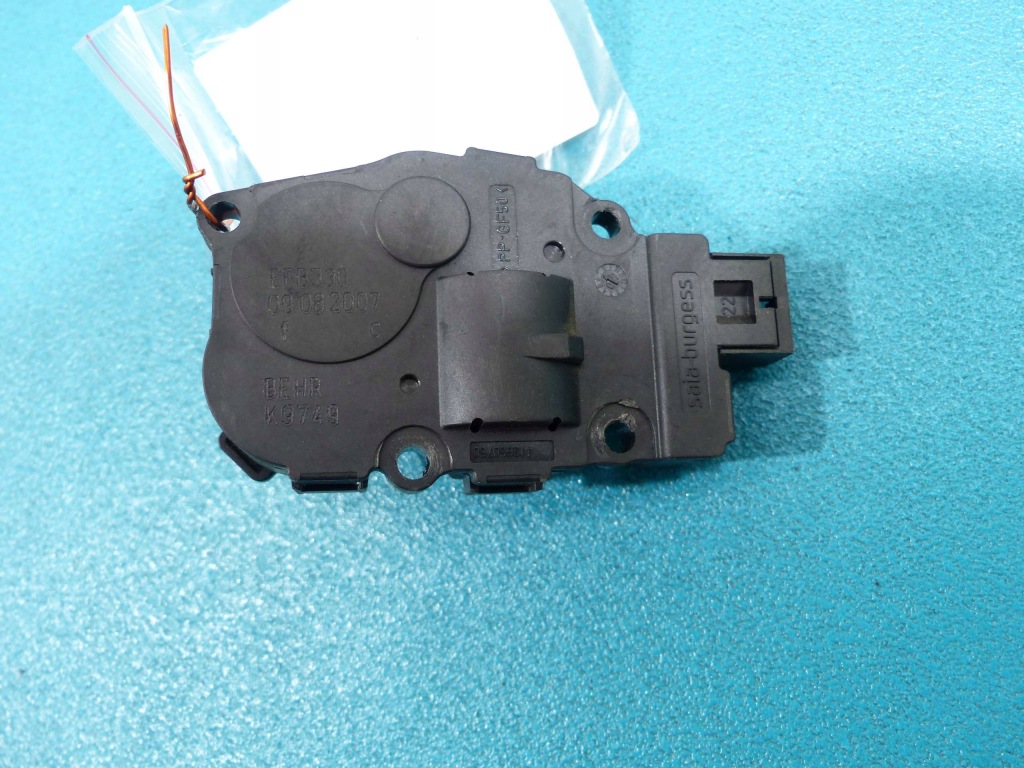 фото №1, Моторчик кришка обдув обдув mercedes s w221