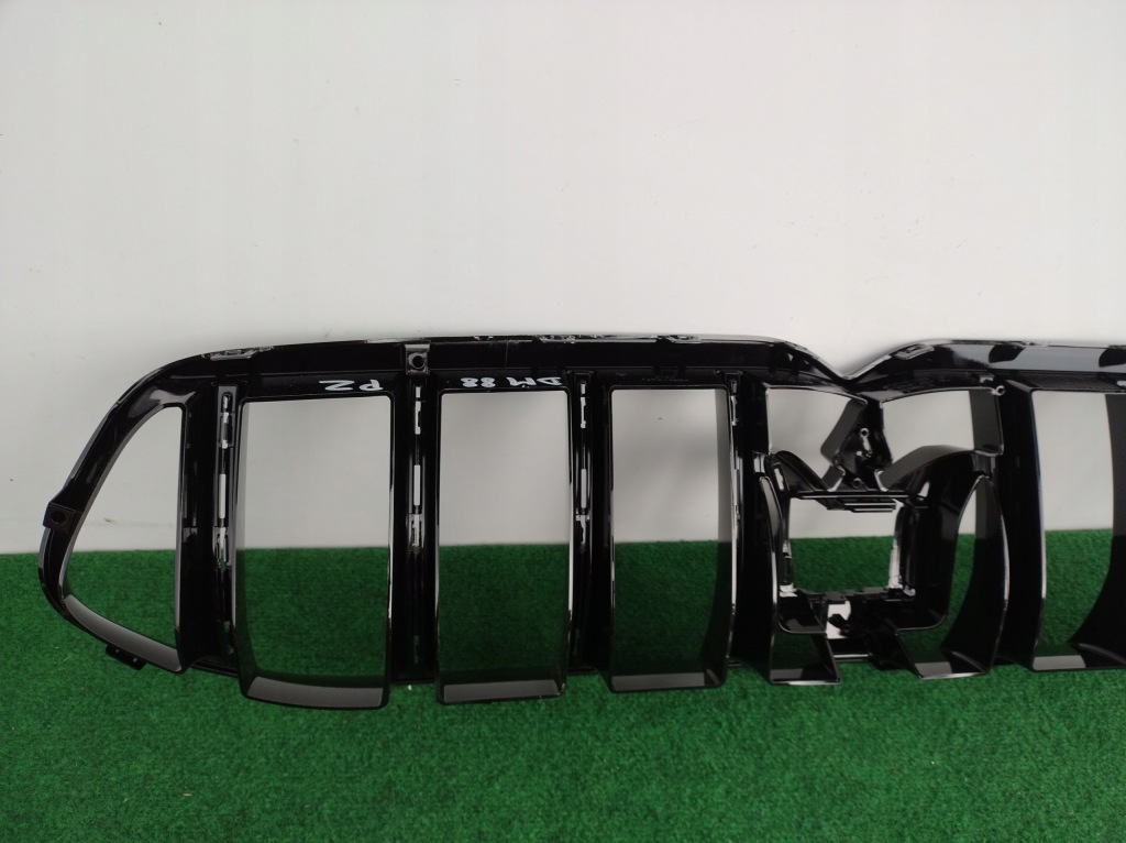 фото №5, Maserati grecale trofeo v6 nowa решётка радиатора оригинал