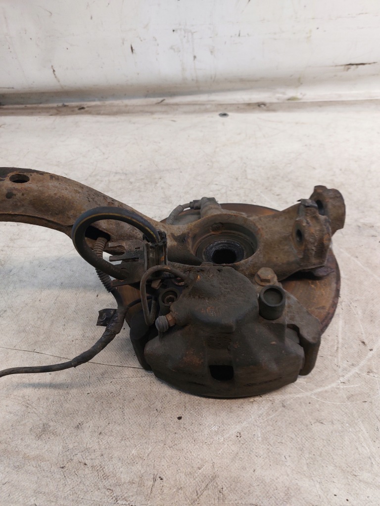 фото №11, Поворотний кулак ліва передня audi a6 c5 2.5tdi