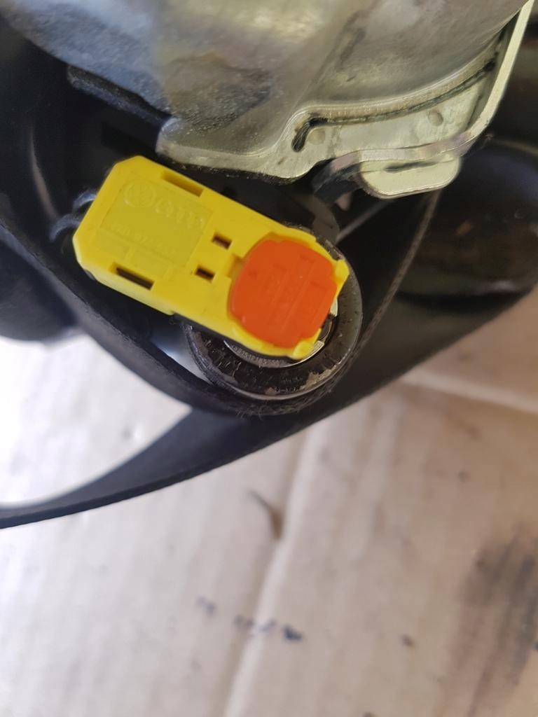 фото №4, Pas безопасности правый задняя volkswagen passat b8