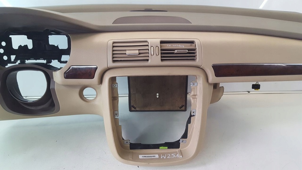 фото №10, Панель приладів консоль ремені mercedes w251 3,0 cdi