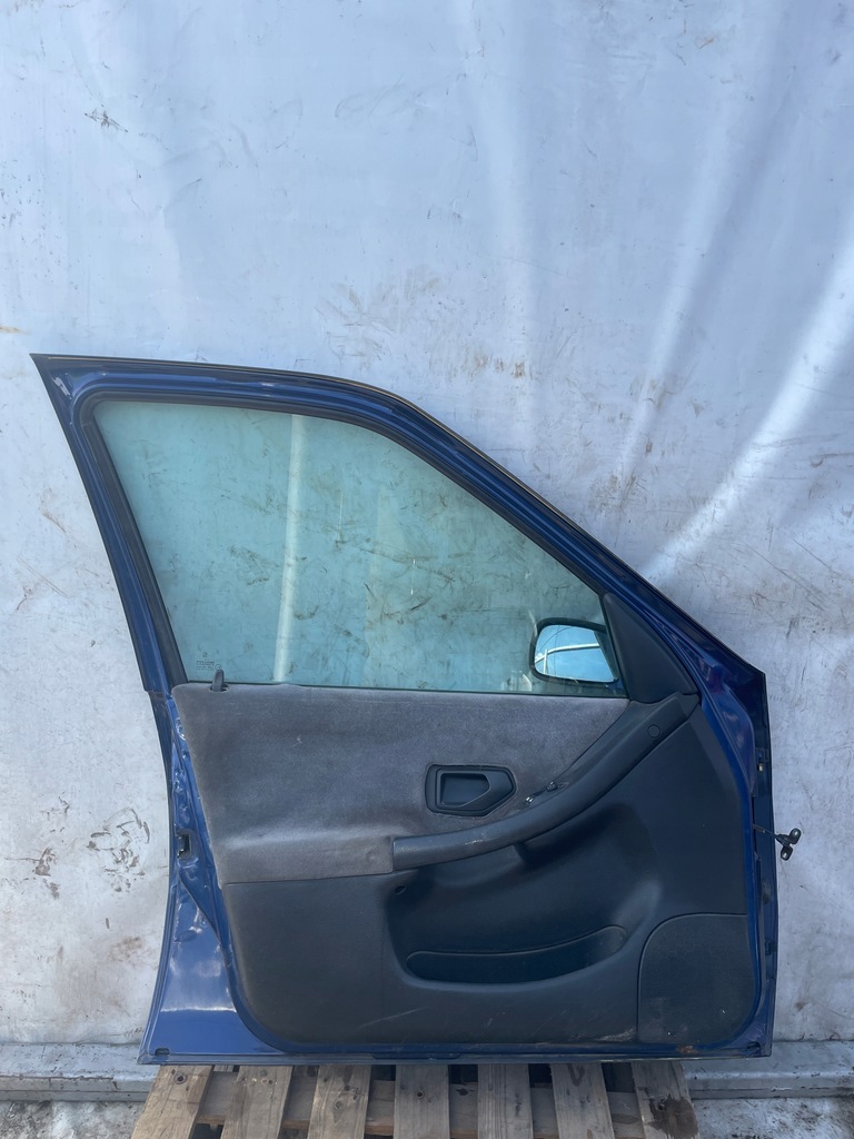 фото №2, Peugeot 306 kombi дверь передние левая левый перед