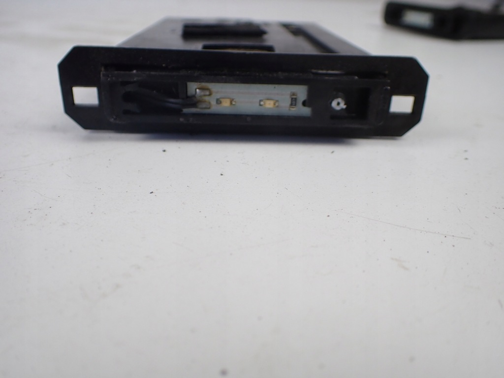 фото №9, Бардачок перед szuladka na монеты audi a8 s8 d3 5.2 короткий 4e0857925a