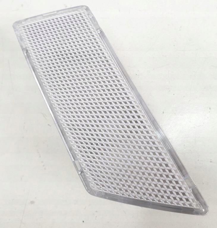 фото №1, Лампа освітлення багажника w204 kombi 2048205501