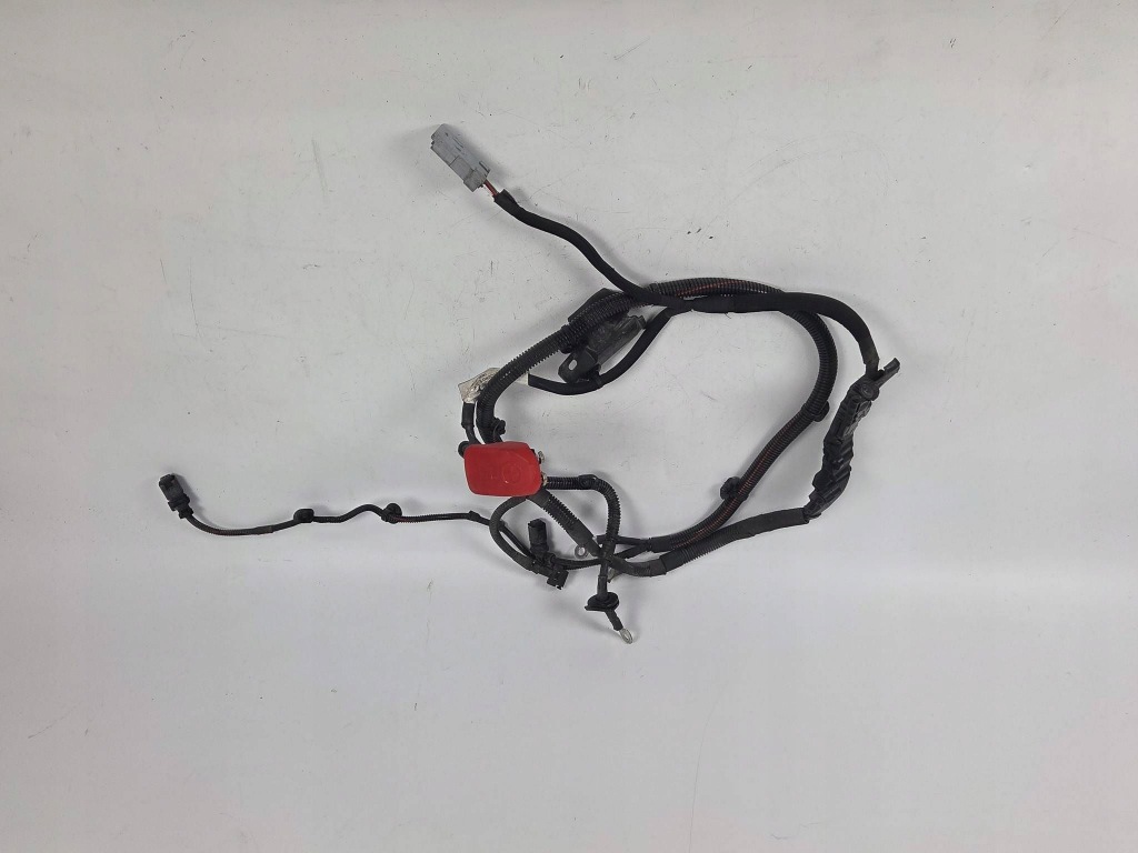 Купити Клема плюсова peugeot rifter 9805290380