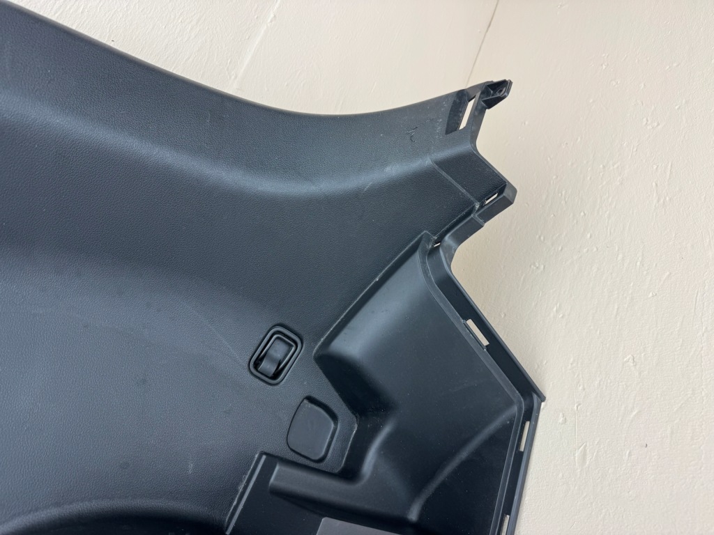 Hyundai santa fe iv 4 18-21r карка багажника правый Цена