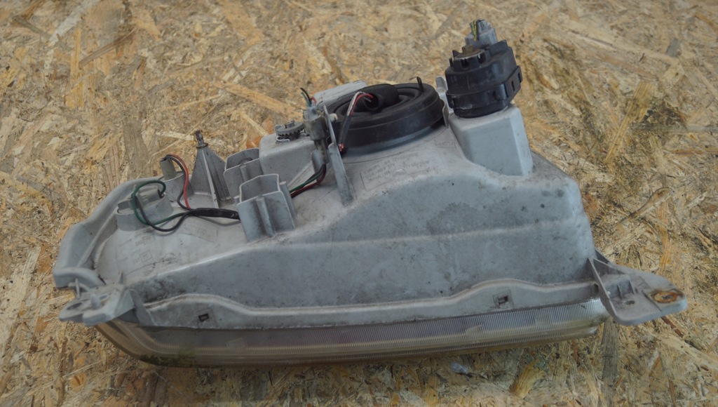 фото №10, Лампа левый перед suzuki grand vitara xl-7