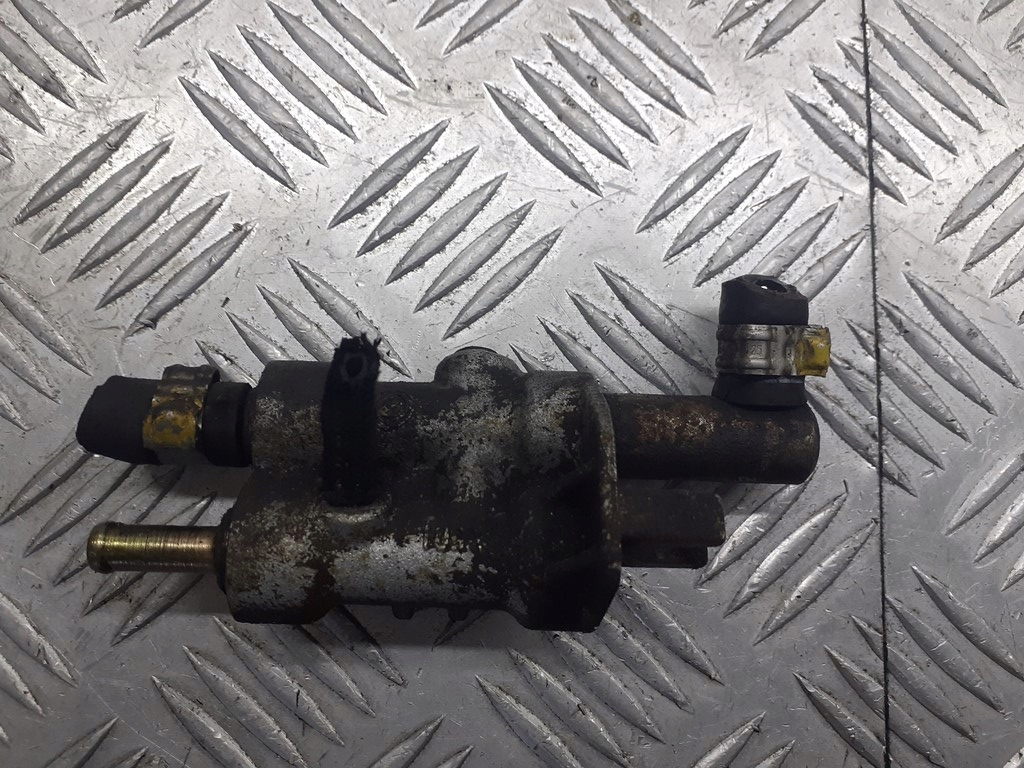 Купить Распределитель топлива alfa romeo 159 2.4 jtd 46480170