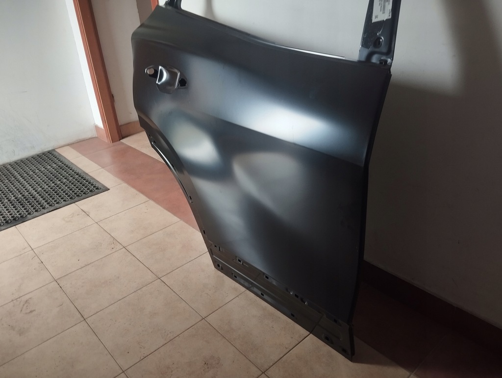 фото №4, Kia sportage v дверь правое задняя задние 77004-r2000