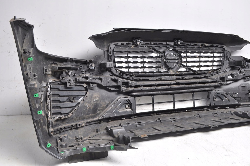 фото №16, Volvo s60 iii v60 ii бампер перед передний 717
