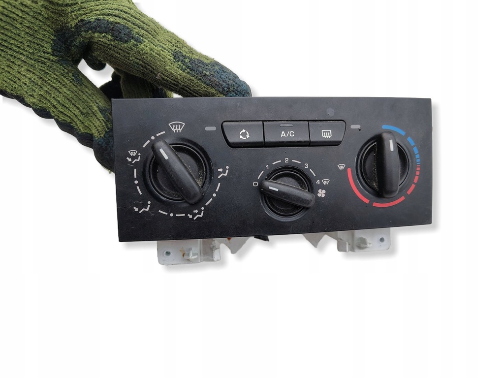 фото №1, Панель кондиционера peugeot expert 1400153380