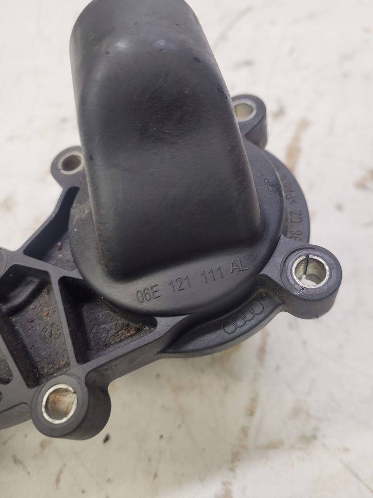 фото №5, Корпус термостата audi s4 s5 a6 3.0 t 06e121111al