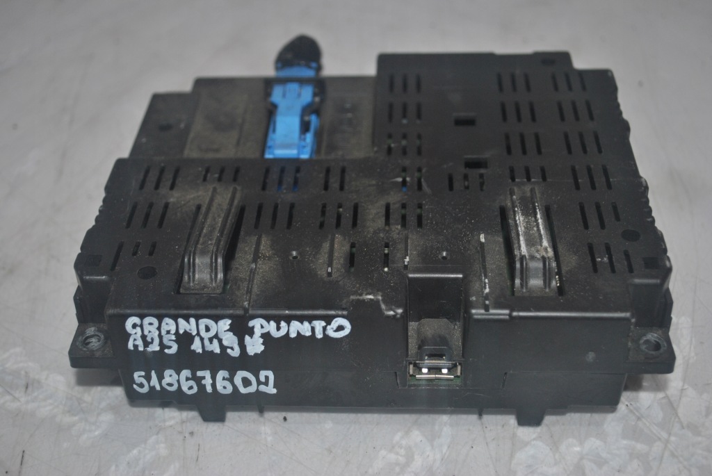 фото №1, Блок керування модуль ''blue & me'' fiat grande punto 51867602
