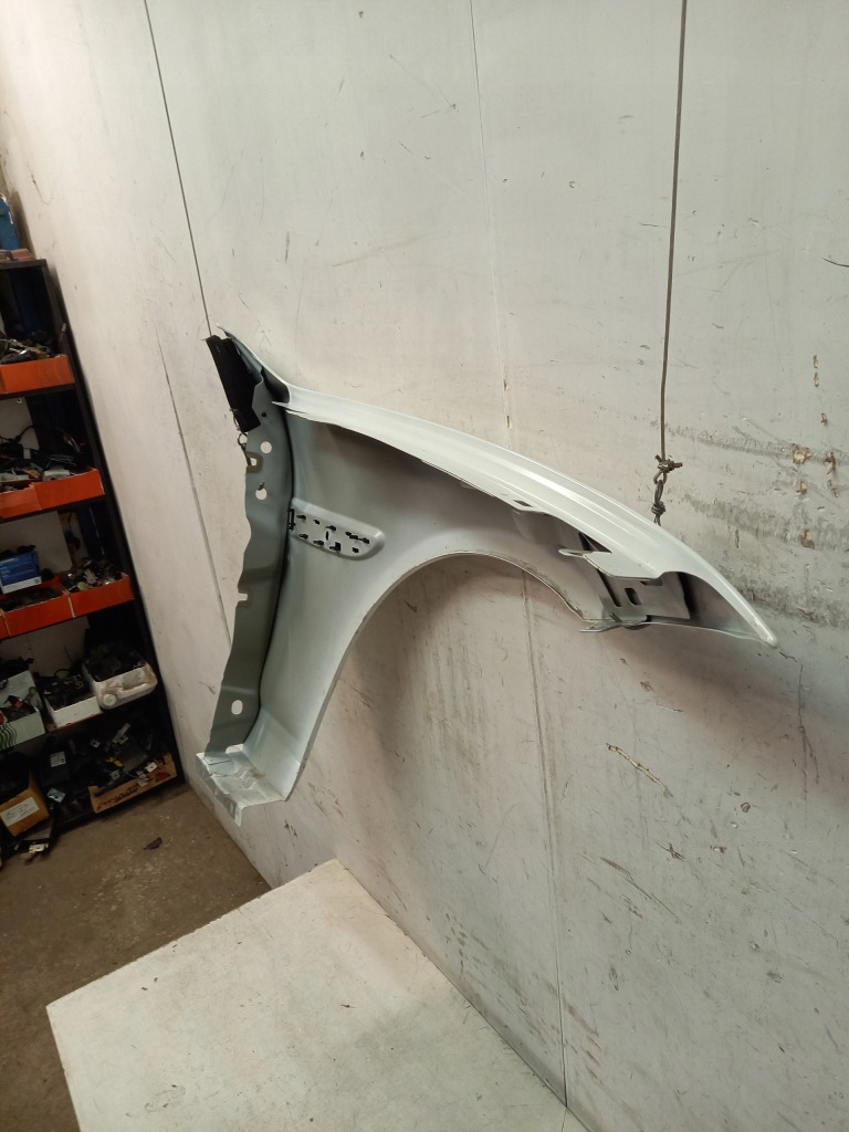 фото №8, Jaguar xf x260 gx63 lift крыло левый передний перед + молдинг