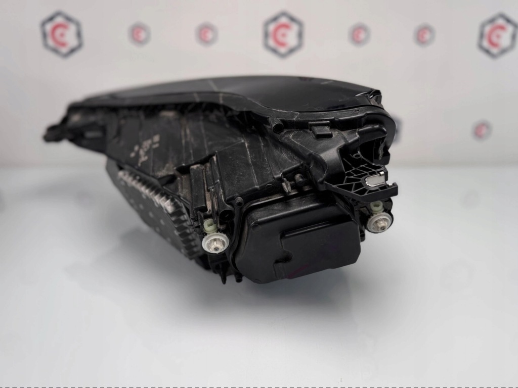 Фара правий перед audi q5 80a рестайлінг  matrix в Україні