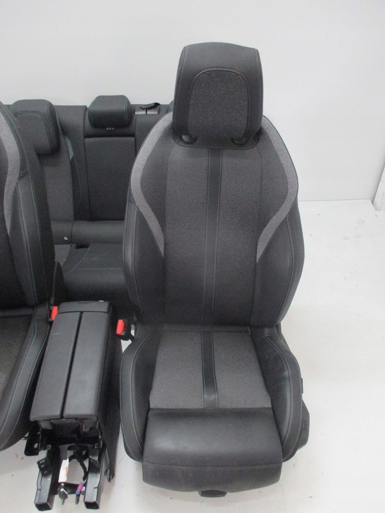 фото №10, Сиденья обивка pół кожа peugeot 308 iii t10 hb 22r