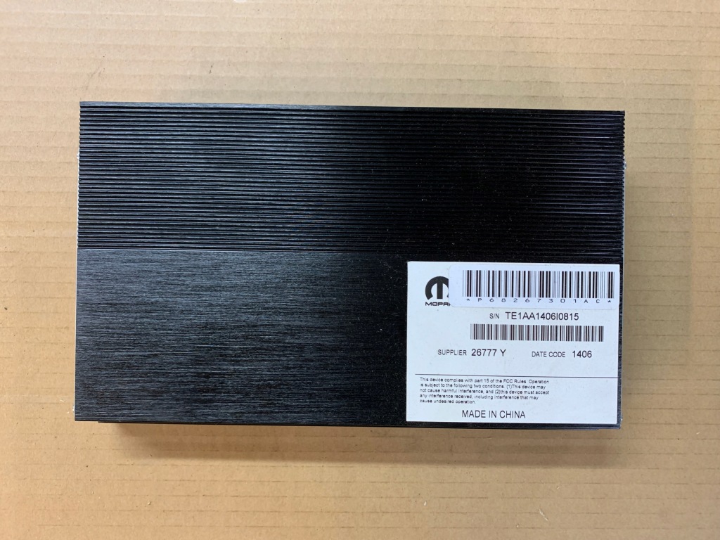 фото №1, Усилитель dodge charger srt 6.4 2016- p68267301ac