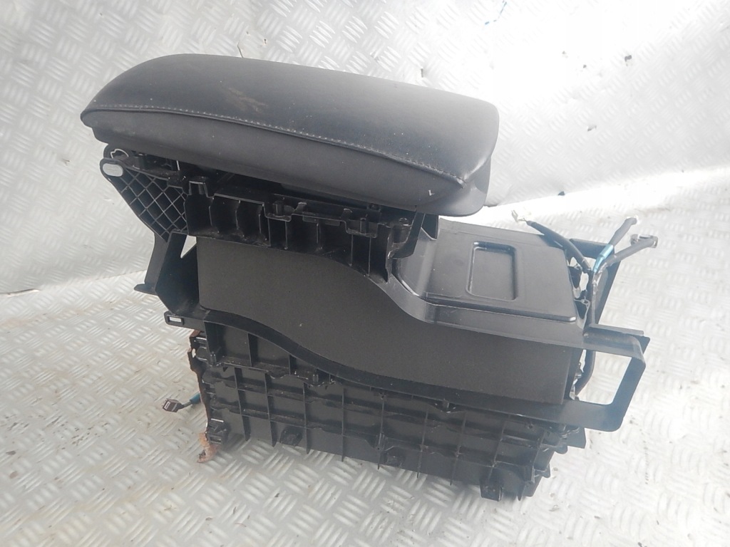 Lexus rx rx350 rx450 3 подлокотник туннель средний 58811-48040 оригинал Цена