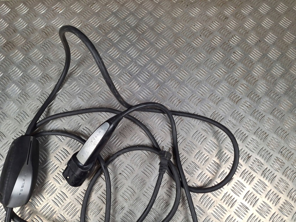 Кабель do зарядки транспортного средства электрический tesla model s 102400502b в Украине