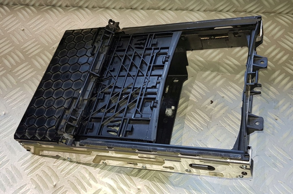 фото №8, Bmw 7 g11 g12 рамка бардачок відкривний тунель механізм бардачка 9327501