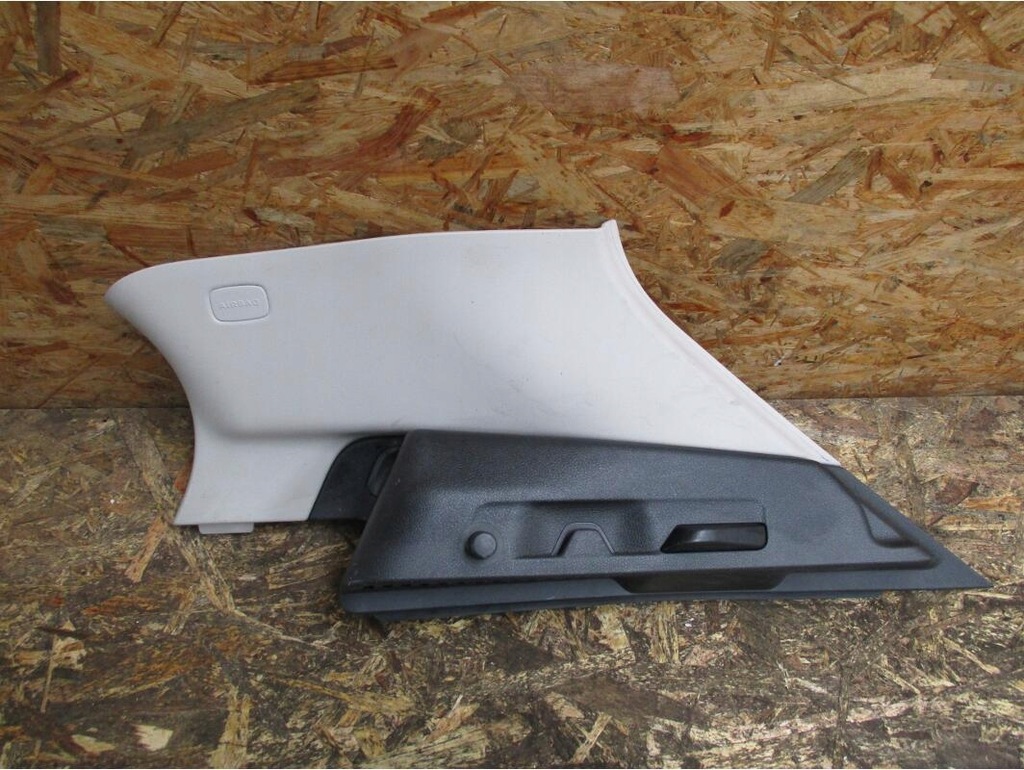 фото №1, Mercedes gla x156 w156 защита пластик стойка задняя