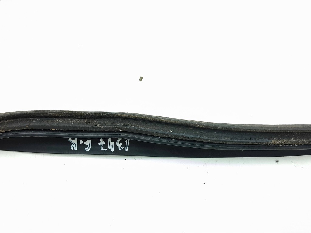 фото №11, Porsche 911 996/997 прокладка внутрішня скло l