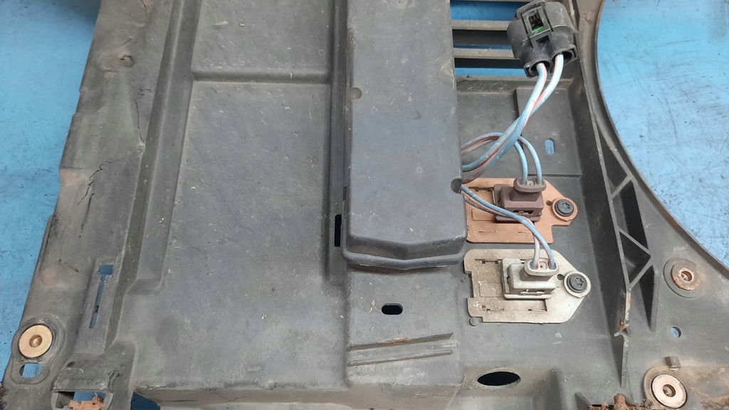 фото №6, Pas передний citroen c5 00-04r 2.0b