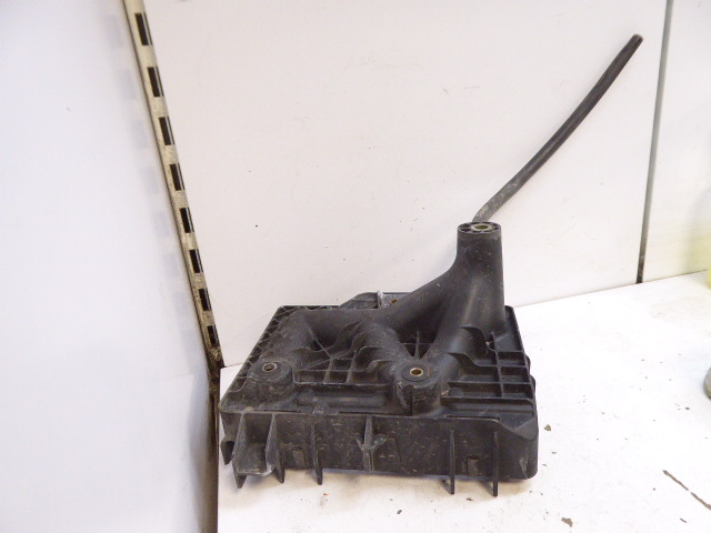 Skoda fabia 1 6y рестайлинг  04-07 основание аккумулятор 1.4 16v bby Недорого