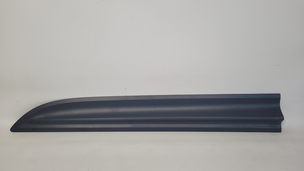 фото №1, Porsche macan молдинг дверь левая перед nowa oryg.