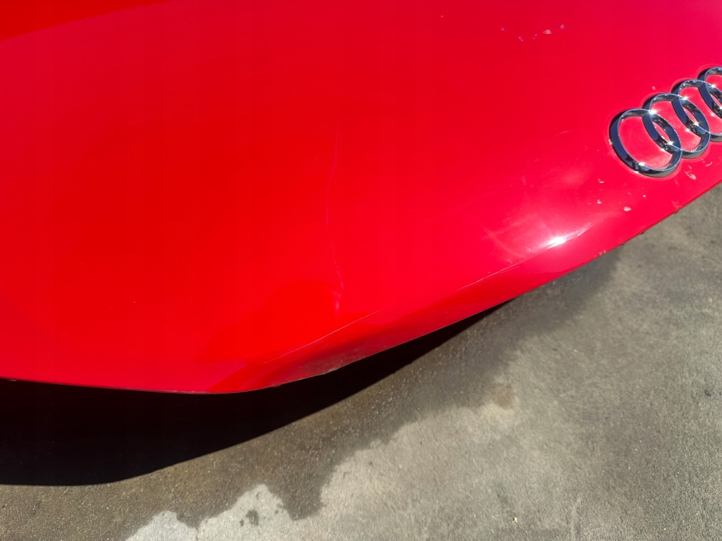 фото №2, Капот крышка audi r8 420 do ремонта оригинал обклеена czerwona