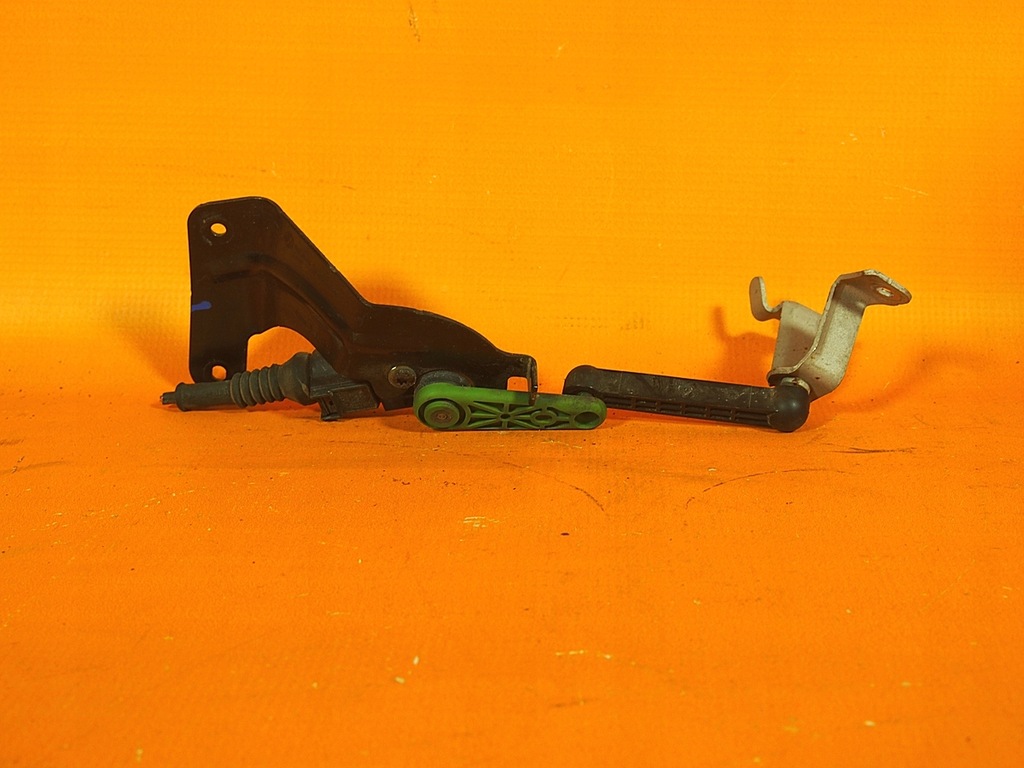 фото №8, Audi a3 s3 8v датчик вирівнювання кронштейн 5q0512522f