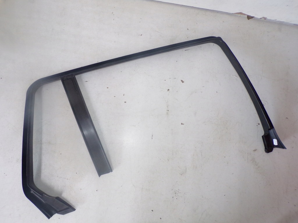 фото №2, Рамка защита дверь правый/левый задняя bmw e61