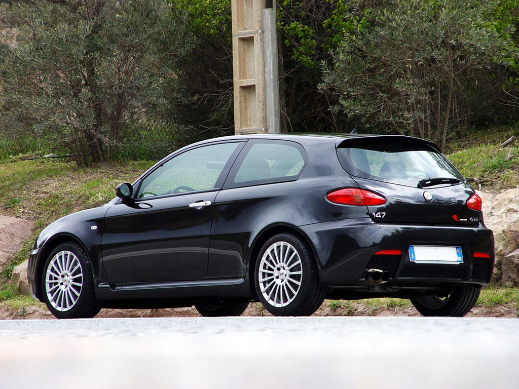 фото №7, Alfa romeo 147 gta спойлер спойлер грунтовка
