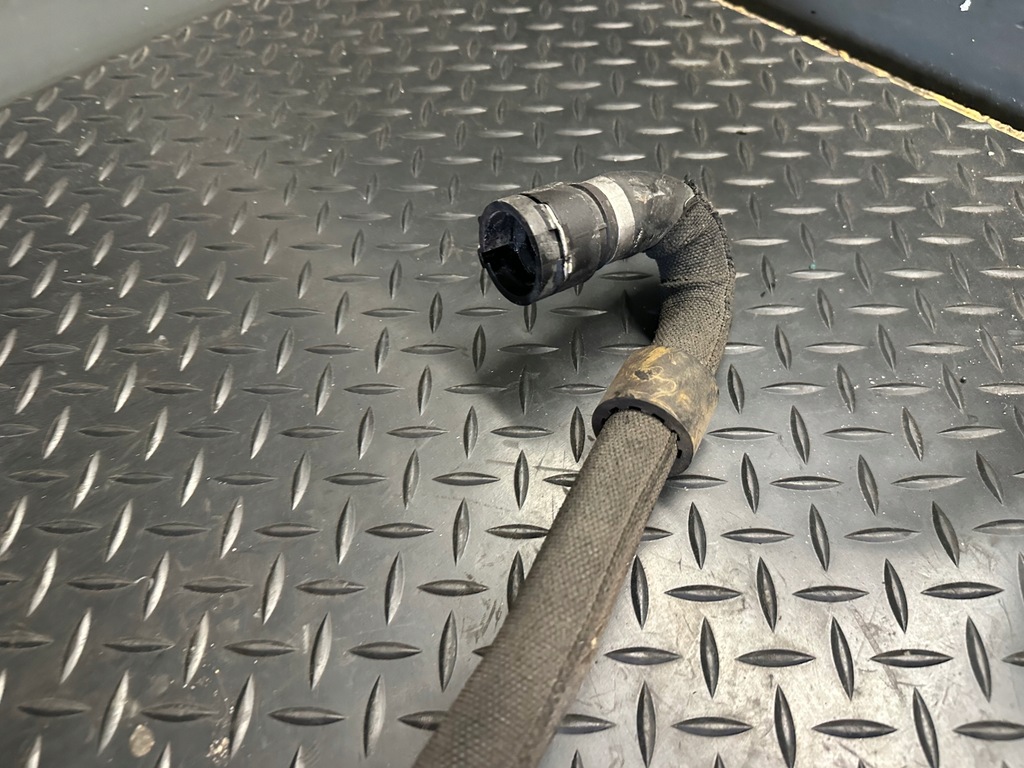 фото №10, Шланг wody audi a8 d4 4.2 tdi cds 4h0122291c