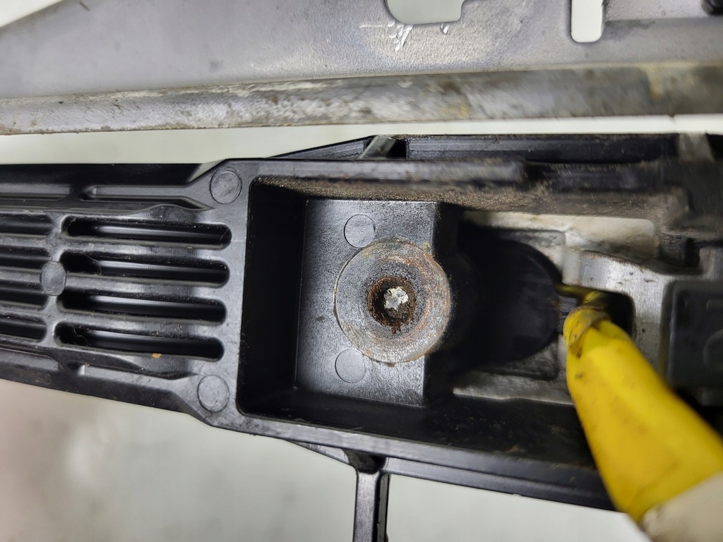 фото №8, Subaru forester iii 08r ручка дверь правый перед