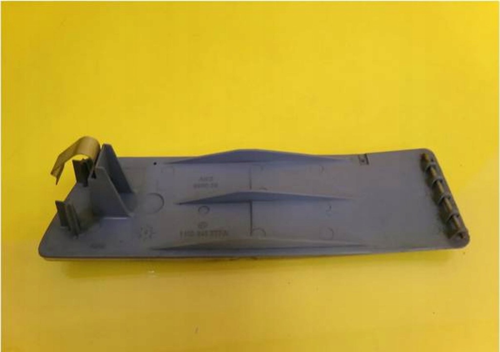 фото №7, Отражатель заглушка левый vw golf iii 1h0941777a nr48