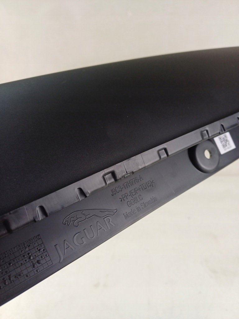 фото №13, Накладка спойлер бампера перед jaguar e-pace dynamic sport 17-