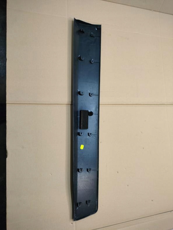 фото №3, Opel crossland молдинг дверь правая перед оригинал ładna