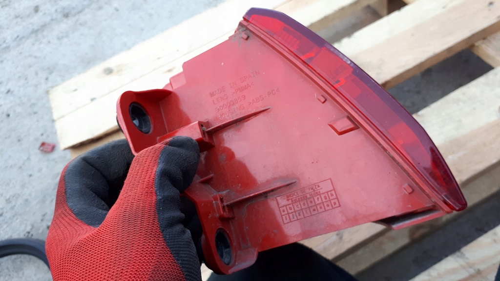 фото №8, S6 c7 4g a6 лампа правая задняя led w крыло usa