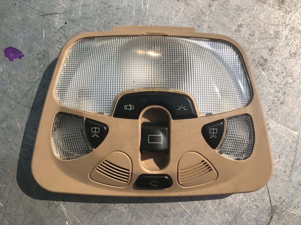 фото №1, Mercedes w203 лампа освещение кабины люк