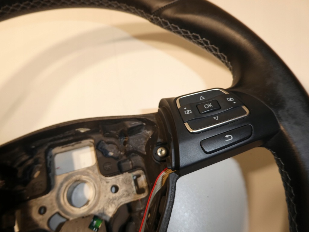 фото №7, Повітропровід шкіряний vw golf vi jetta touran