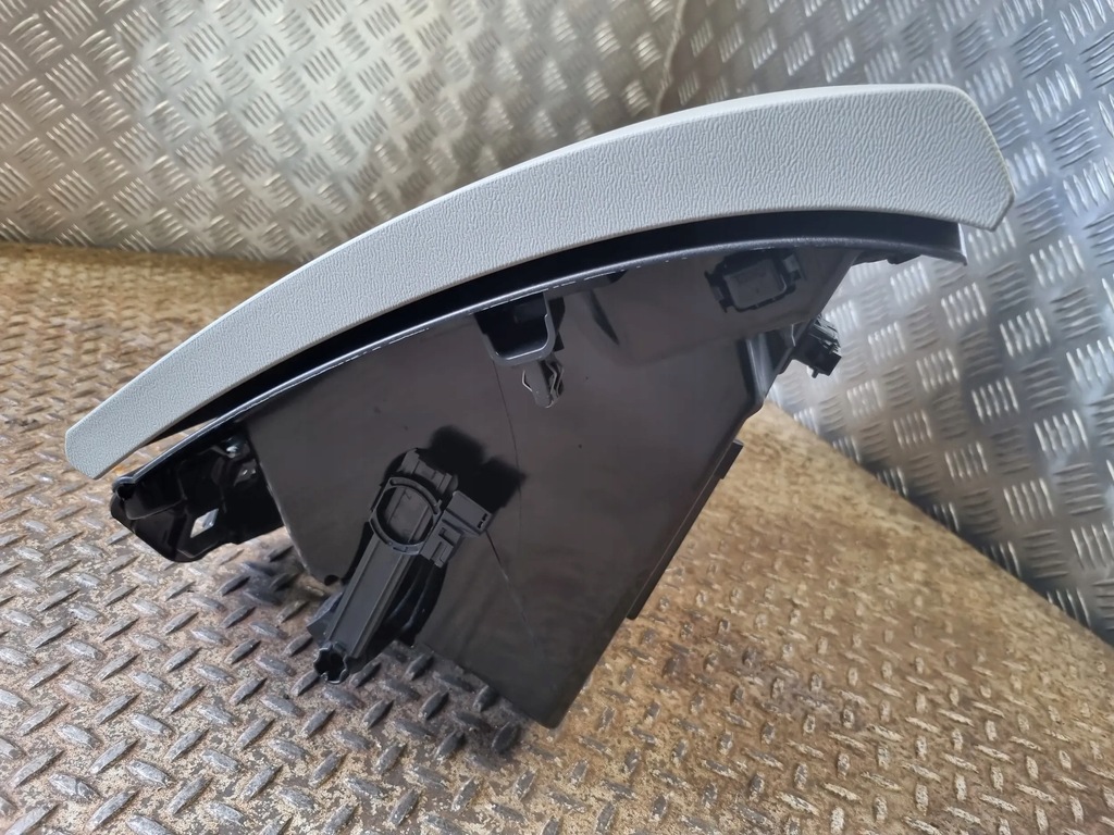 фото №7, Volvo xc60 2019 бардачок пасажира ключ