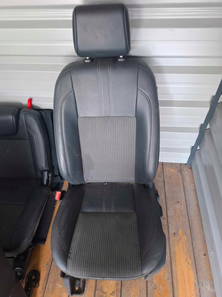 фото №7, Комплект сидений pół кожа trzy ряды ford grand c-max версия uk