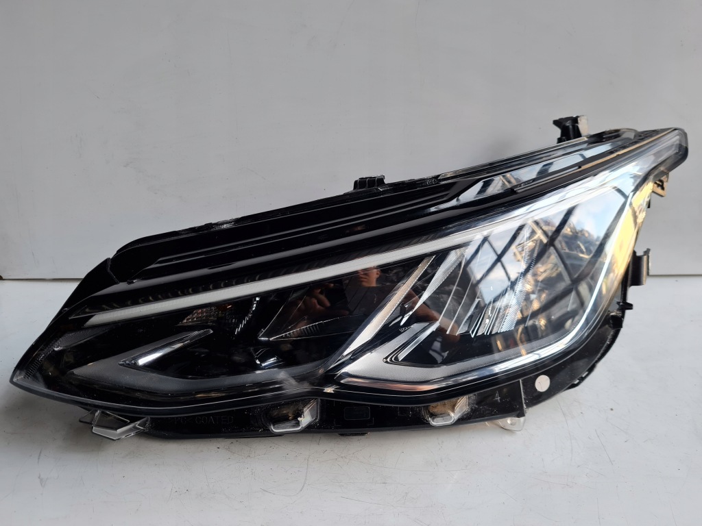 фото №1, Фара, лампа левый vw golf viii 8 full led